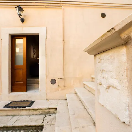 Dimora Del Padre Provile 1244 - Centro Storico